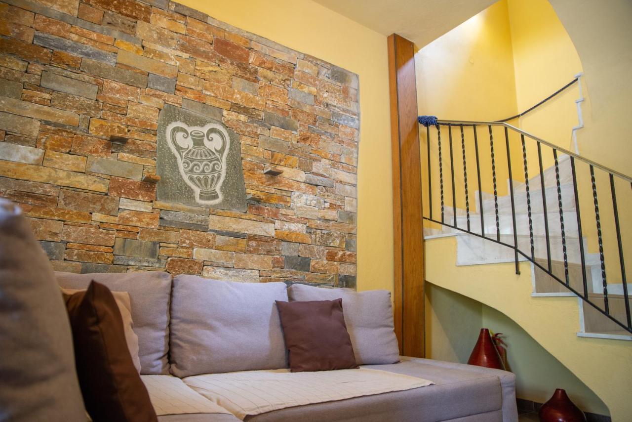 Symmetron Suites กาลามอส ภายนอก รูปภาพ