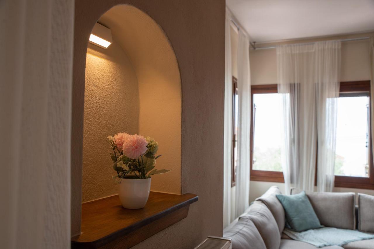 Symmetron Suites กาลามอส ภายนอก รูปภาพ